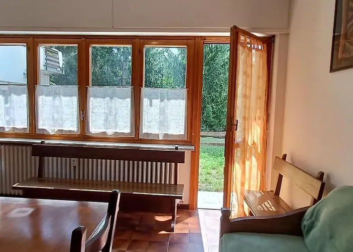 Con Giardino E Garage Privati, Accesso Diretto Al Garage 公寓 巴多尼奇亚